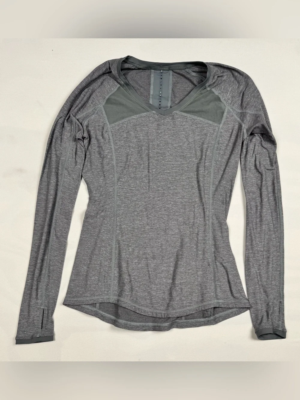 Lululemon Pace Pusher Long Sleeve Shirt Gray Mesh Women’s 6 Soulcycle Logo